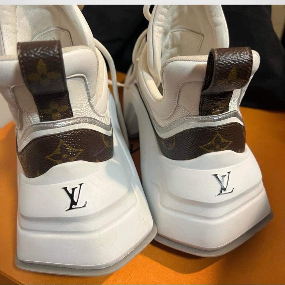 Louis Vuitton Archlight 2.0 Monogram - Picture 6 of 8